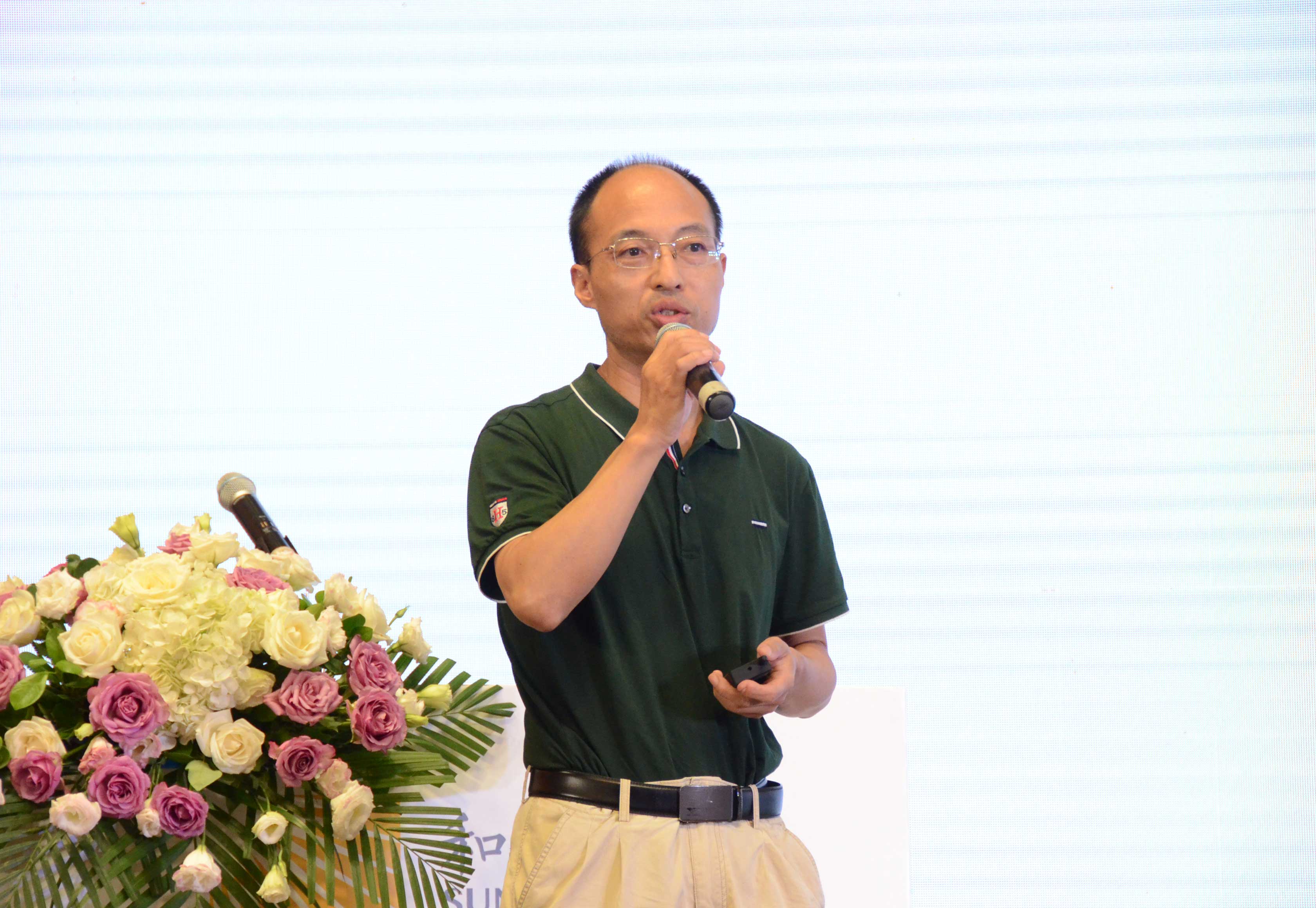 演讲.jpg